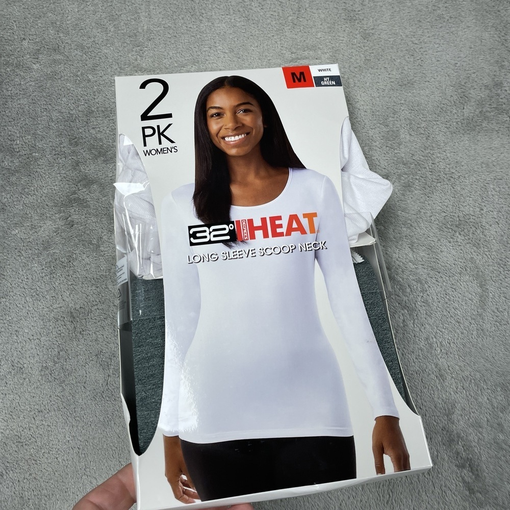 32 Degrees Women's M Long Sleeve Scoop Neck White HT Green d1229